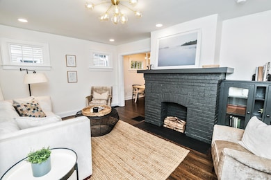 2146 Dartmouth Ave. 19