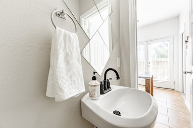 9011 Laverne Crescent, Houston, TX 77080 - photo 7