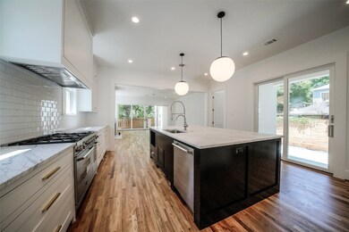 709 E 13th St, Houston, TX 77008 - photo 7