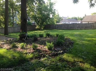 1901 Knapp St NE, Grand Rapids, MI 49505 - photo 7