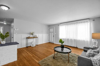 8-web-or-mls-1637-courtright-rd