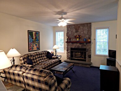 114 Meenesink Ln, Pocono Pines, PA 18350 - photo 4