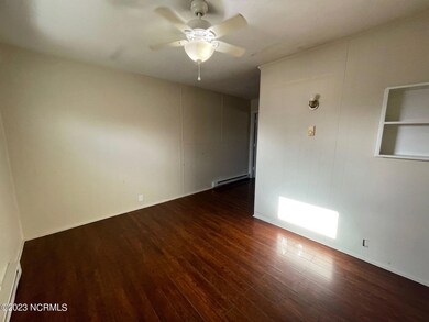 165 Lakewood Dr unit J, Jacksonville, NC 28546 - photo 3