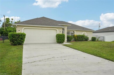 910 SW 9th Ave, Cape Coral, FL 33991 - photo 3