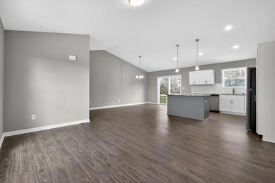 2736 Barrows Rd, Columbus, OH 43232 - photo 7