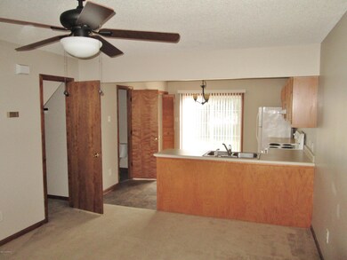 115 Croatan Ct, Jacksonville, NC 28546 - photo 4