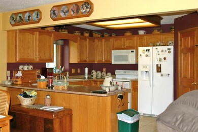 438 Lowry Way, Roanoke, IN 46783 - photo 5