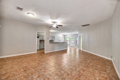 10610 Logger Pine Trail, Houston, TX 77088 - photo 7