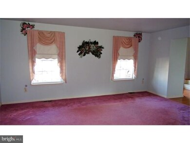 1232 Alexander Dr, Hatfield, PA 19440 - photo 2