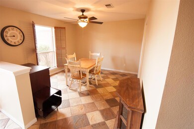 3384 Holt Cir, Pensacola, FL 32526 - photo 4