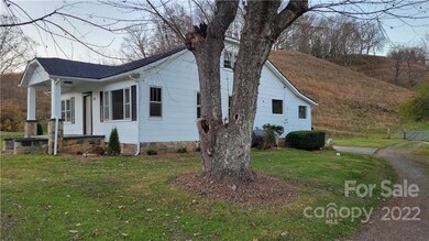 128 Walking Rd, Burnsville, NC 28714 - photo 4