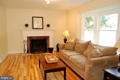 4425 Reno Rd NW, Washington, DC 20008 - photo 5