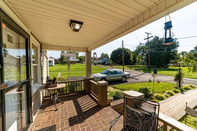 115 Center St, Madison Heights, VA 24572 - photo 3