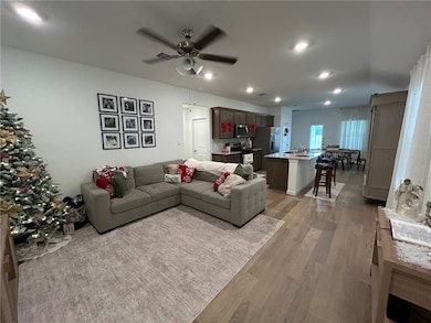 822 Coffee Mill Ln, College Station, TX 77845 - photo 2