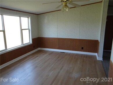 114 Forest Grove Dr, Statesville, NC 28625 - photo 7