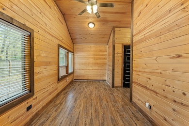 28700 Gumwood Ct, Huntsville, TX 77340 - photo 7