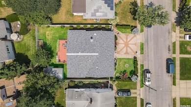 866 Edwards Blvd, Valley Stream, NY 11580 - photo 4