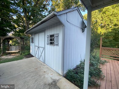 870 Forest Rd, Chambersburg, PA 17202 - photo 3