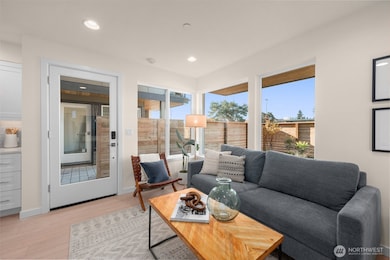 1612 N 92nd St, Seattle, WA 98103 - photo 3