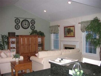 49 Morrison Dr unit 30, Londonderry, NH 03053 - photo 2