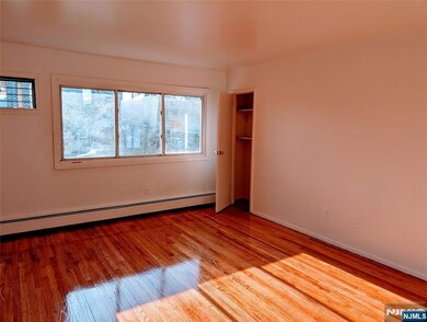 1599 Bergen Blvd unit 7, Leonia, NJ 07605 - photo 3