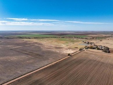 17847 SW New Hope Rd, Faxon, OK 73540 - photo 6