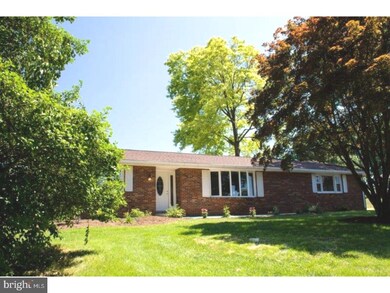 489 Snyder Rd, Reading, PA 19605 - photo 3