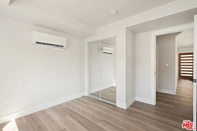 716 W 41st Place unit 3/4, Los Angeles, CA 90037 - photo 7