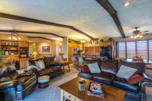 20375 20th Ave, Stockton, IA