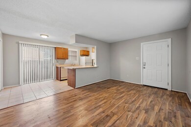 8000 Cambridge Cir unit A, Fort Worth, TX 76108 - photo 6