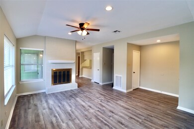 2004 Chelsea Ct, Rosenberg, TX 77471 - photo 3