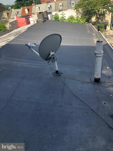 734 N 10th St, Reading, PA 19604 - photo 2