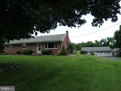 1167 Boyer Mill Rd, Chambersburg, PA 17202 - photo 2