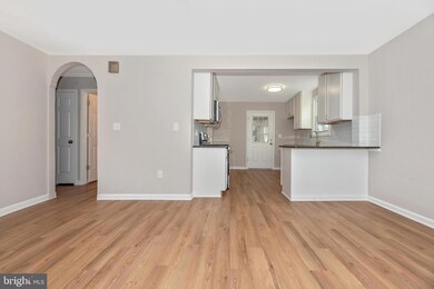 6937 Hollenberry Rd, Sykesville, MD 21784 - photo 6