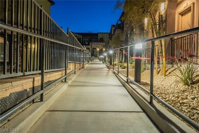 10559 Ridge Glow Ave, Las Vegas, NV 89166 - photo 4