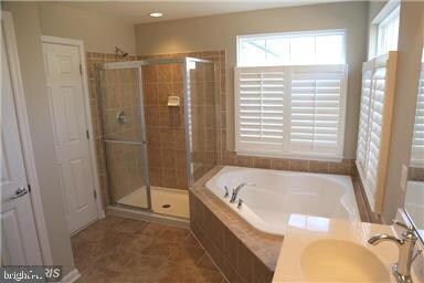 42748 Keiller Terrace, Ashburn, VA 20147 - photo 5
