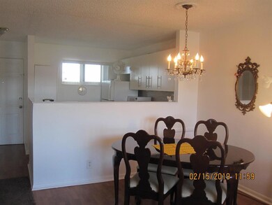 2668 N Garden Drive 006