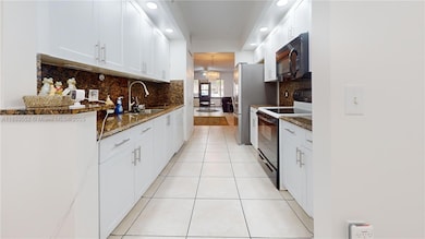 Plymouth at Century Village unit L104, Pembroke Pines, FL 33027 - photo 3