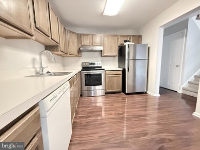 5905 Spruce Mill Dr unit 445, Morrisville, PA 19067 - photo 6