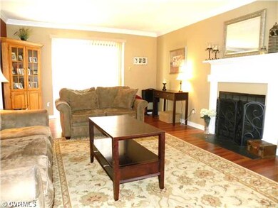 Den/Family/Great Room - 21 x 13 family room with n