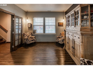 25206 Irenic Ave, Veneta, OR 97487 - photo 6