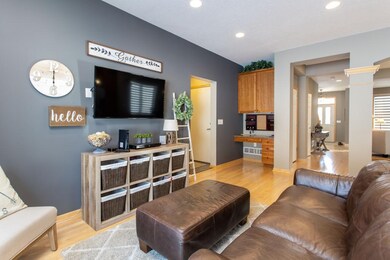 Kitchen Sitting Area