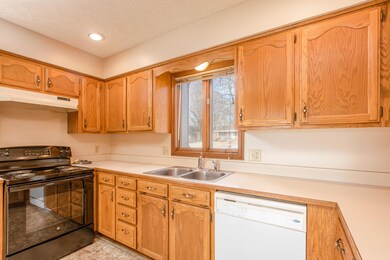 Nicole - 1438 Mcclernon St 14