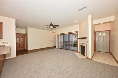628 W Hillcrest Rd unit G, Saukville, WI 53080 - photo 3