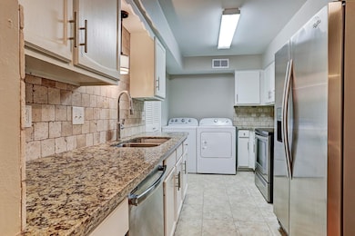 357 N Post Oak Ln unit 209, Houston, TX 77024 - photo 3