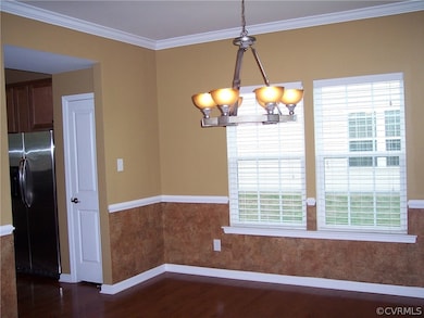 Dining room to Kitchen