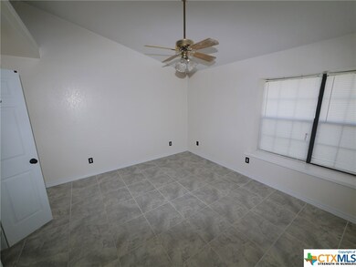 135 Zarley Dr, Copperas Cove, TX 76522 - photo 5