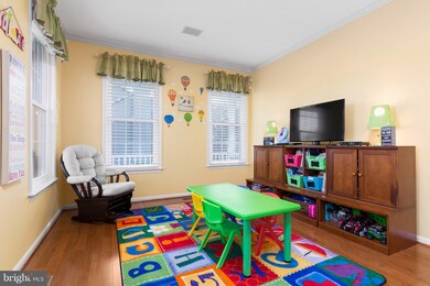 5784 Victor Dr, Sykesville, MD 21784 - photo 4