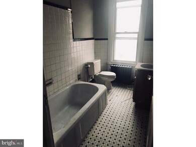 433 W Bringhurst St unit 2ND FL, Philadelphia, PA 19144 - photo 7