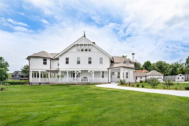 94 Central St, Narragansett, RI 02882 - photo 3